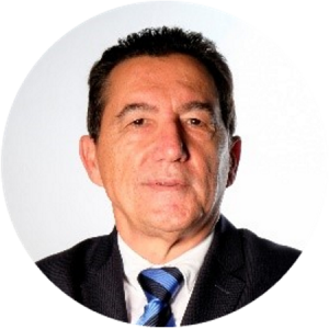 Dr. Cesar Moris 